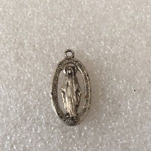 Vintage sterling prayer pendent